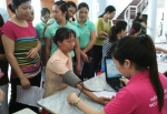 Hội viên, phụ nữ thành phố Tam Điệp tham gia hiến máu tình nguyện vì sức khỏe cộng đồng.