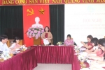 Đồng chí Trần Thị Hồng Thanh, TUV, Phó Trưởng Đoàn ĐBQH tỉnh phát biểu tại buổi làm việc với Hội LHPN tỉnh.