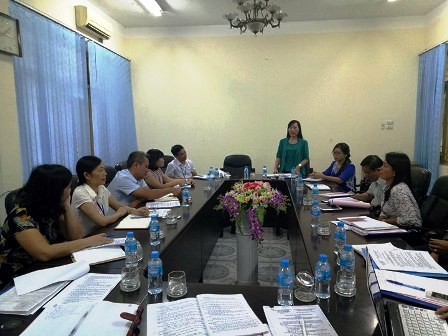 Lãnh đạo Hội LHPN tỉnh và đoàn giám sát làm việc với công ty TNHH Một thành viên điện lực Ninh Bình