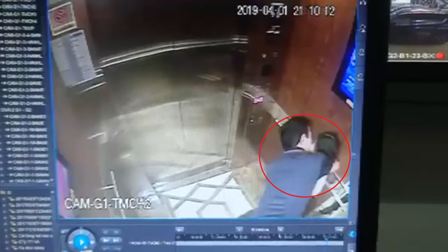 Hình ảnh Nguyễn Hữu Linh có hành vi sàm sỡ bé gái trong thang máy. Ảnh cắt từ clip