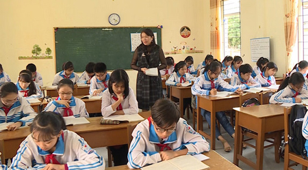 Cô giáo Trần Thị Thanh trong một tiết học