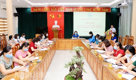 Đồng chí Đỗ Việt Anh, TVTU, Trưởng Ban Dân vận Tỉnh ủy, Chủ tịch Ủy ban MTTQVN tỉnh phát biểu tại hội nghị.