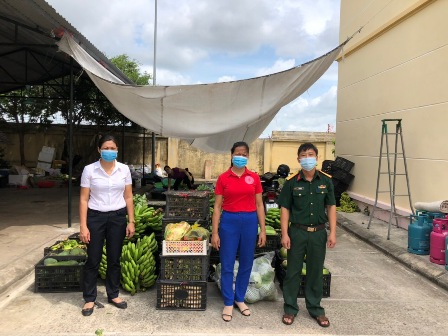 Phụ nữ Thị trấn Bình Minh huyện Kim Sơn chung tay phòng chống dịch Covid-19