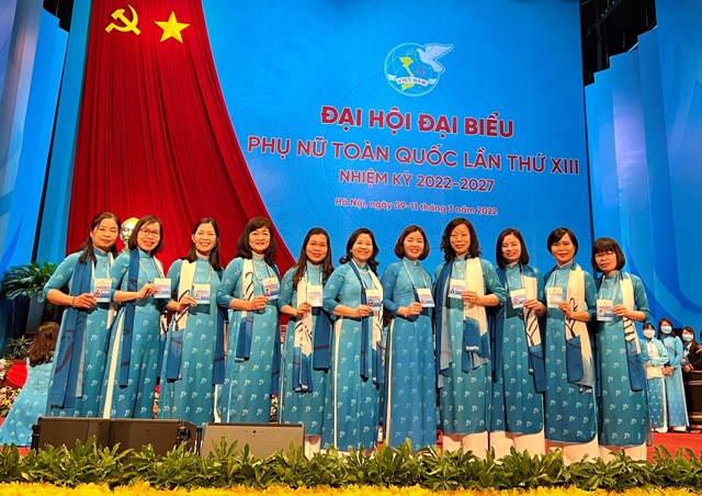 Đoàn Đại biểu phụ nữ tỉnh Ninh Bình tham gia Đại hội đại biểu phụ nữ toàn quốc lần thứ XIII.